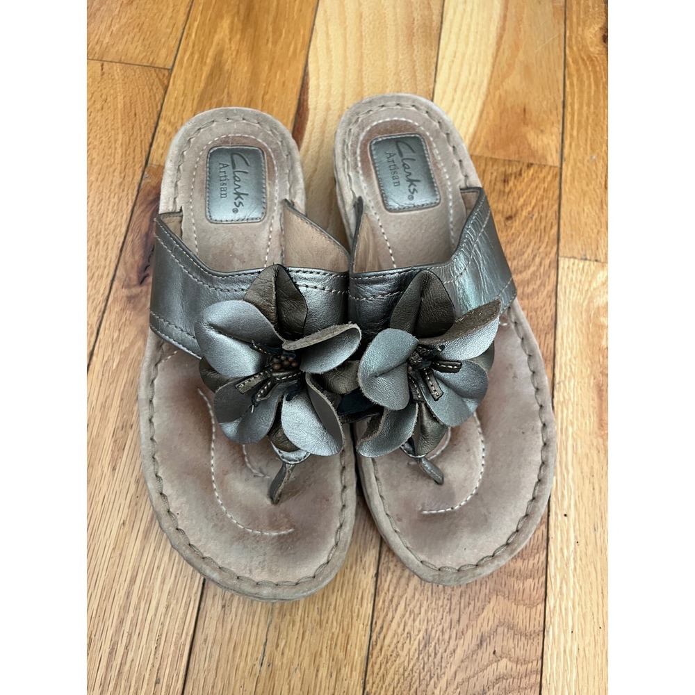 Clarks Artisan Metallic Floral Wedge Sandals Flip Flop Size‎ 7